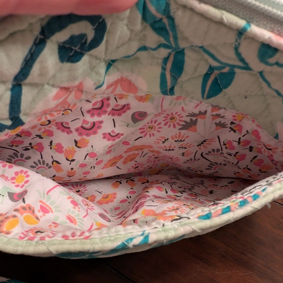 Vera Bradley Mint Flowers Hipster Crossbody Bag & Accordion Wristlet - Picture 6 of 16